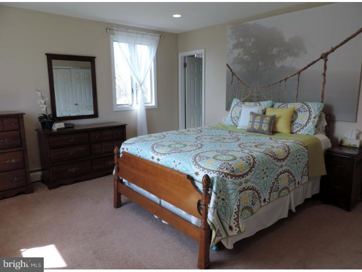 136 Rotterdam Road North Holland, PA 18966 - Photo 16 of 24 Master Bedroom