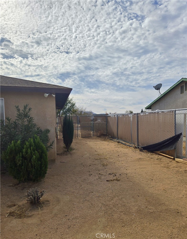 22684 Powhatan Road Apple Valley, CA 92308 - Photo 20 of 21