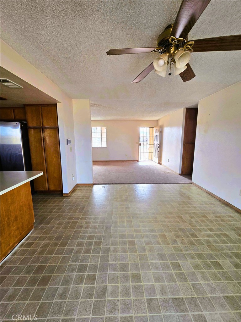 22684 Powhatan Road Apple Valley, CA 92308 - Photo 6 of 21