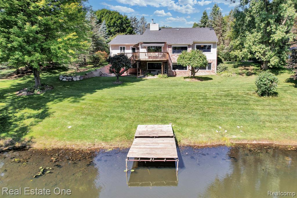 2360 Ford Road White Lake, MI 48383 - Photo 10 of 54