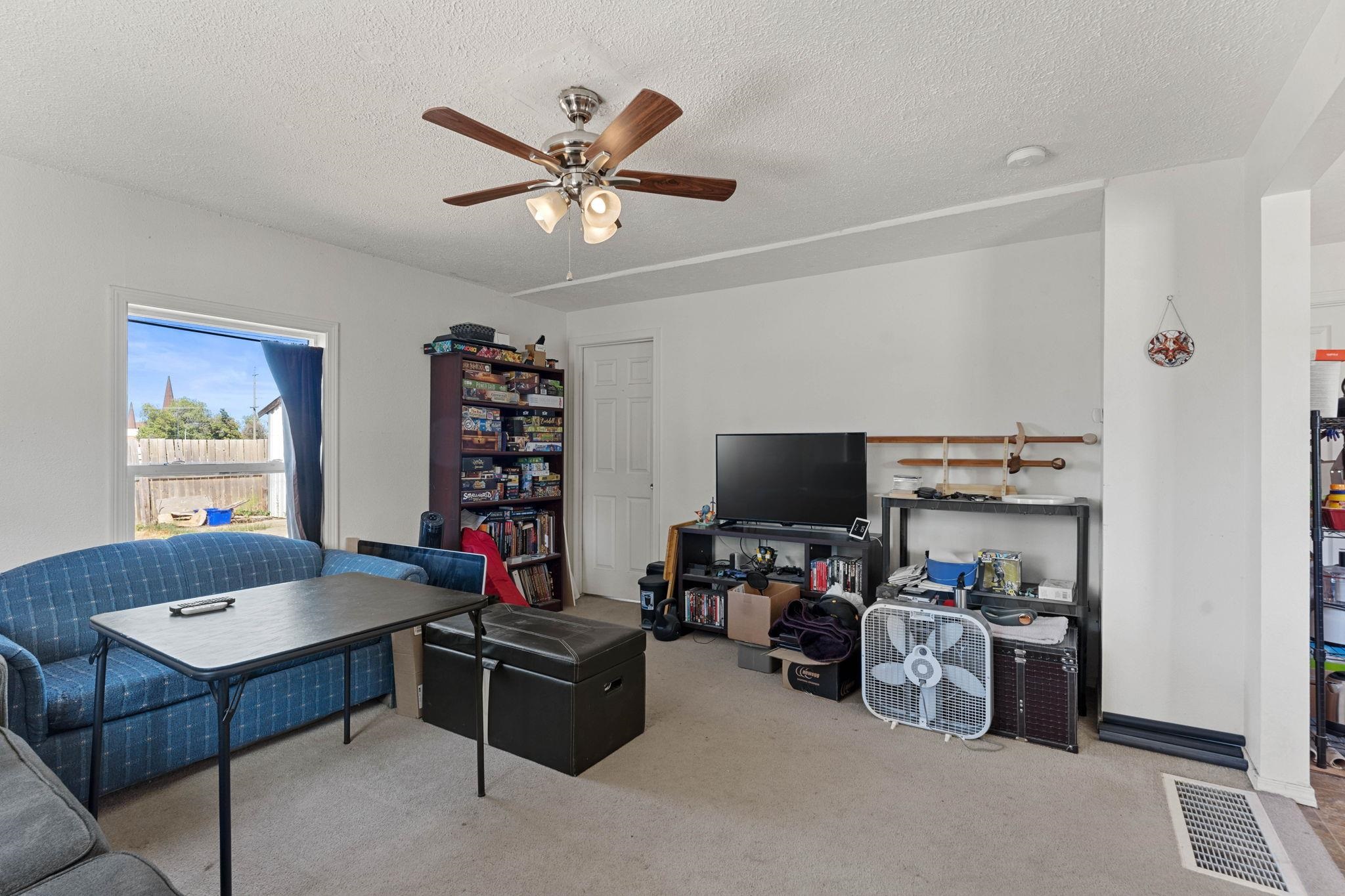 323 South Pittsburg Street Spokane, WA 99202 - Photo 5 of 29