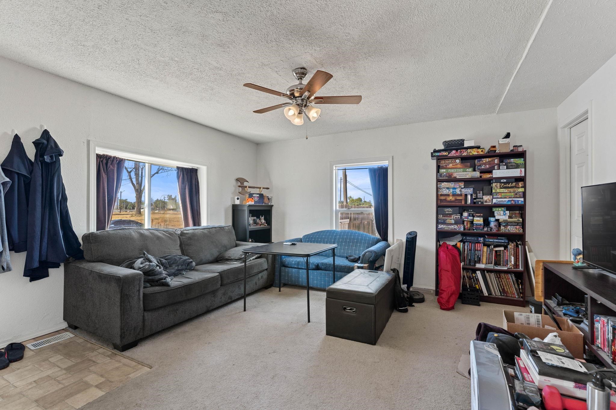 323 South Pittsburg Street Spokane, WA 99202 - Photo 6 of 29