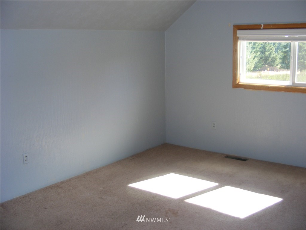 12149 Vail Road Southeast Yelm, WA 98597 - Photo 11 of 11 Gallery Image 11