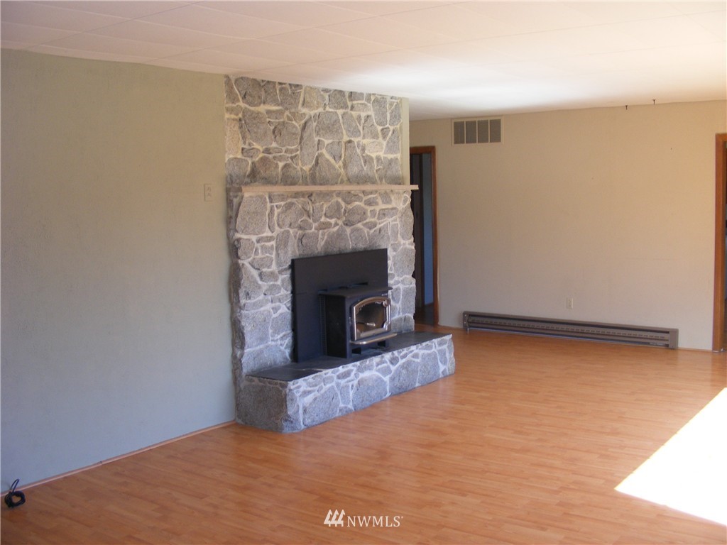 12149 Vail Road Southeast Yelm, WA 98597 - Photo 4 of 11 Gallery Image 4