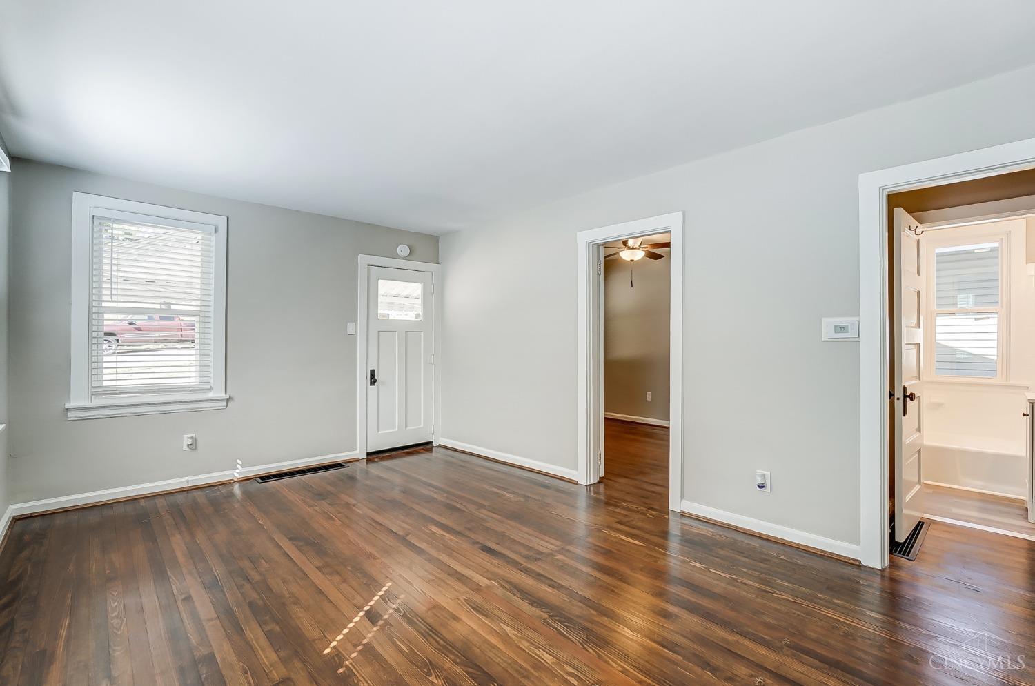 2850 Cypress Way Cincinnati, OH 45212 - Photo 6 of 32 Gallery Image 6