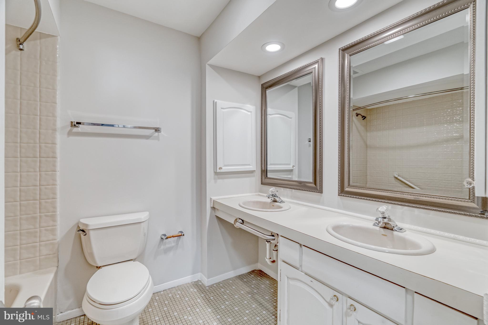 13107 Poplar Tree Road Fairfax, VA 22033 - Photo 39 of 51 Gallery Image 39