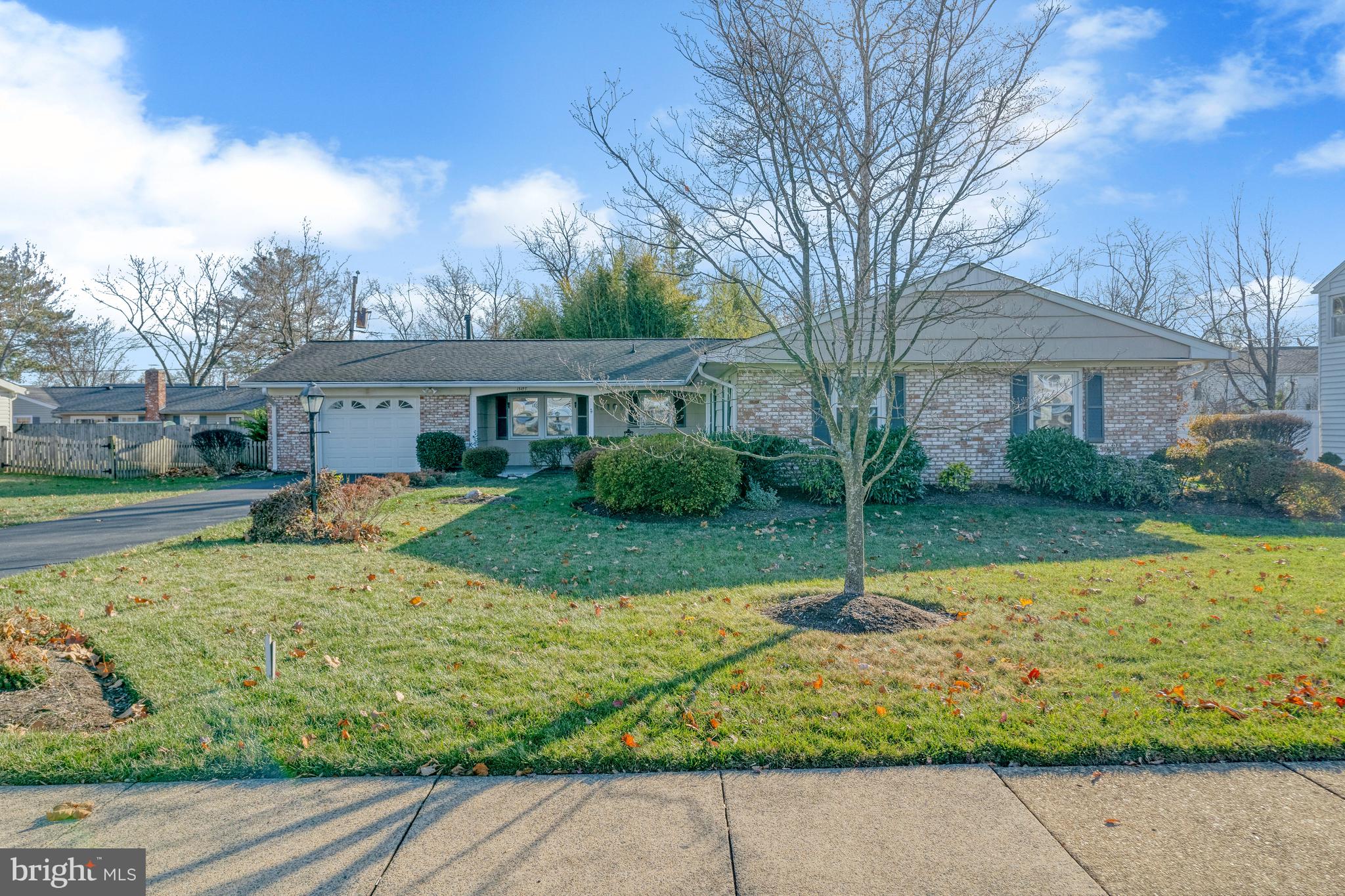 13107 Poplar Tree Road Fairfax, VA 22033 - Photo 4 of 51 Gallery Image 4