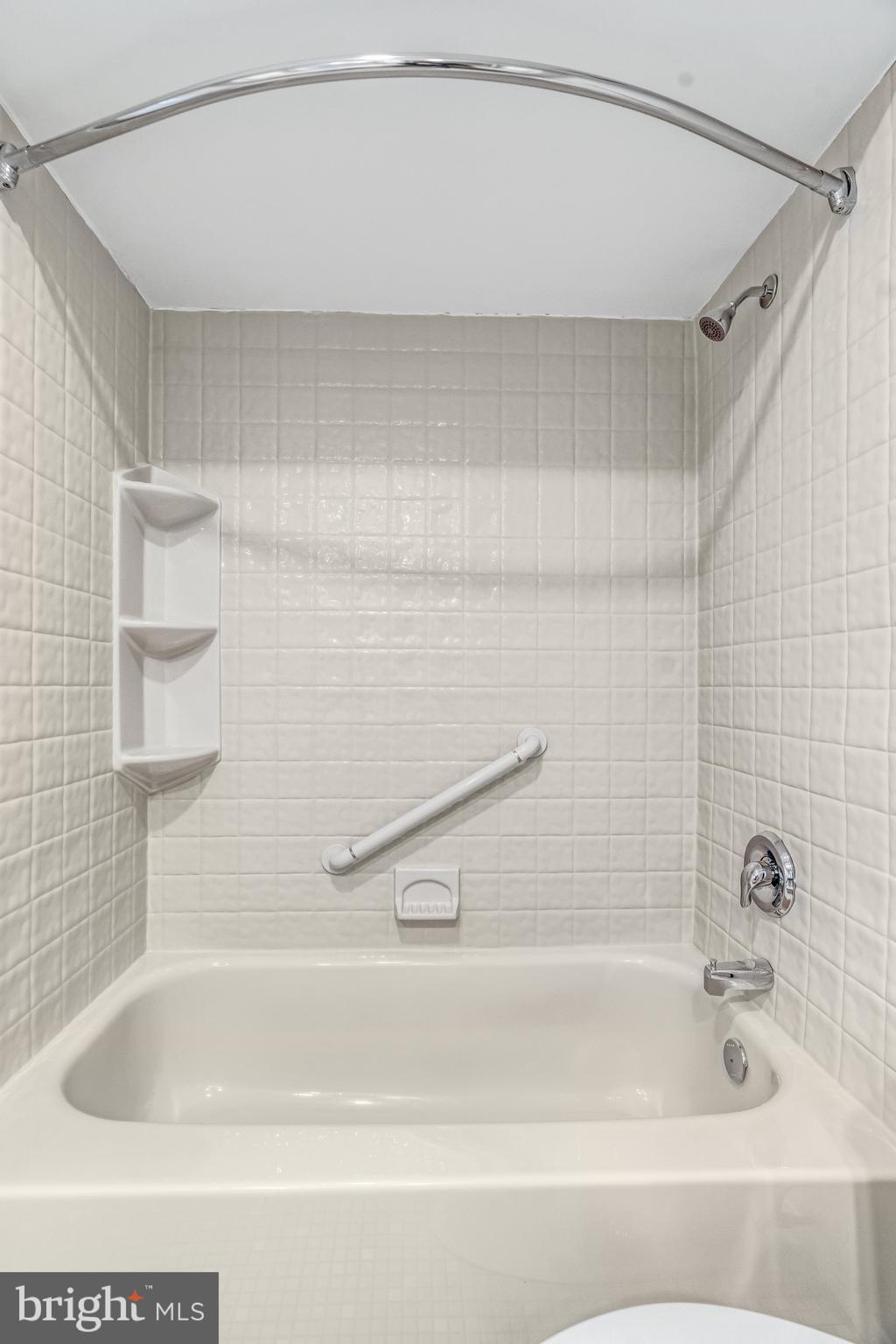 13107 Poplar Tree Road Fairfax, VA 22033 - Photo 41 of 51 Gallery Image 41