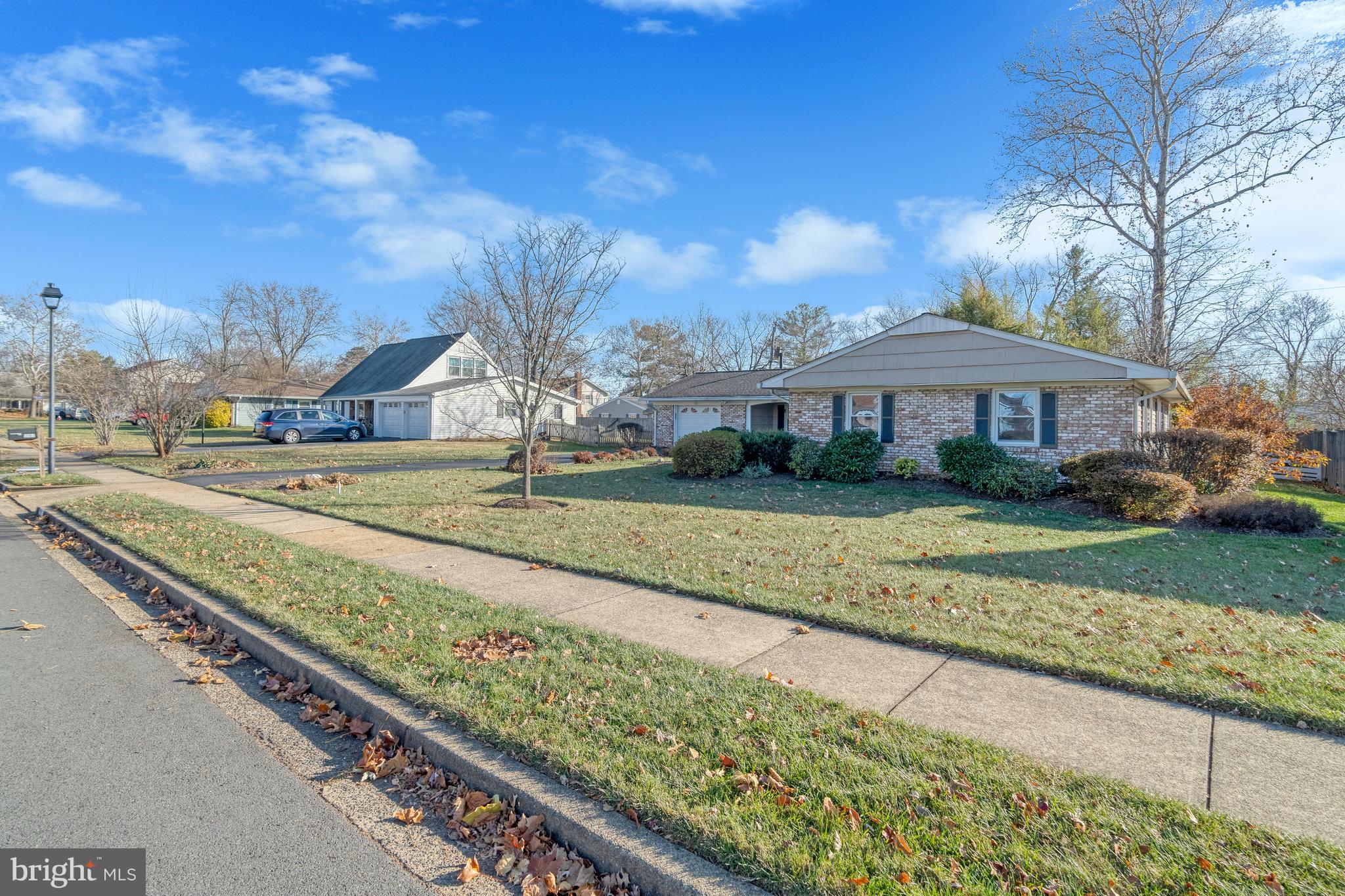 13107 Poplar Tree Road Fairfax, VA 22033 - Photo 6 of 51 Gallery Image 6