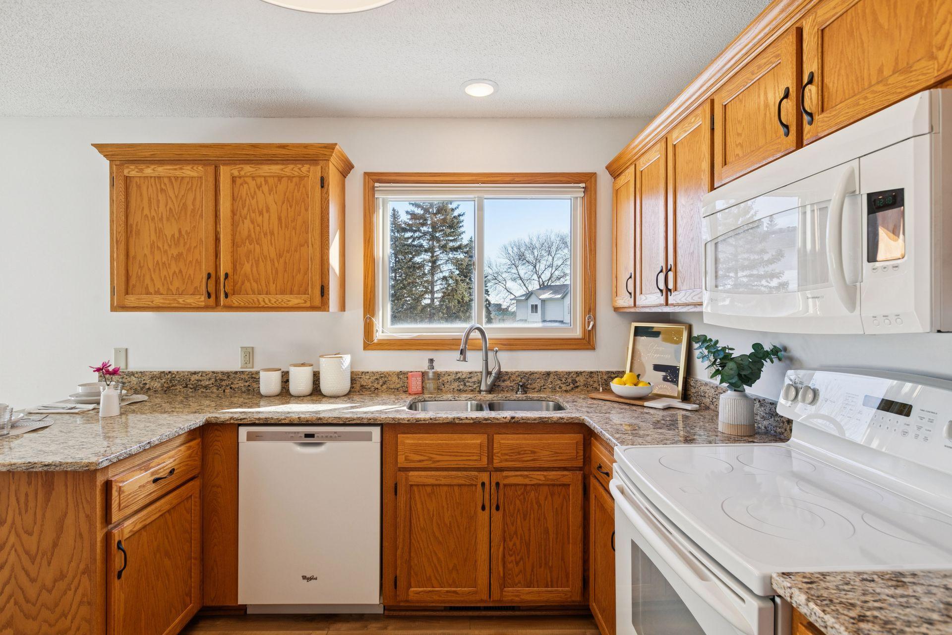 12883 82nd Place North Maple Grove, MN 55369 - Photo 5 of 40