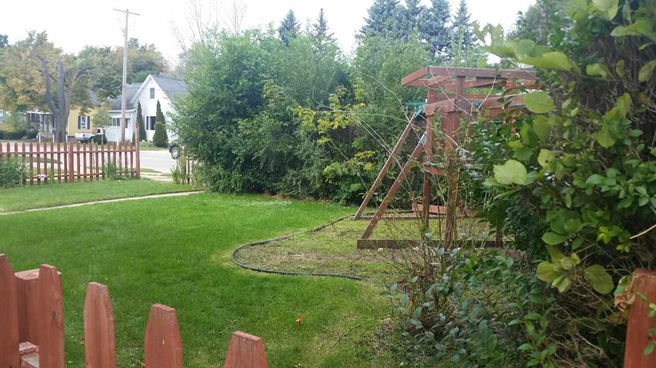 802 Ramsdell Street Manistee, MI 49660 - Photo 18 of 39 1791456-23.JPG
