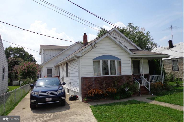 1231 North Point Road Baltimore, MD 21222 - Photo 1 of 1 Exterior (Front)