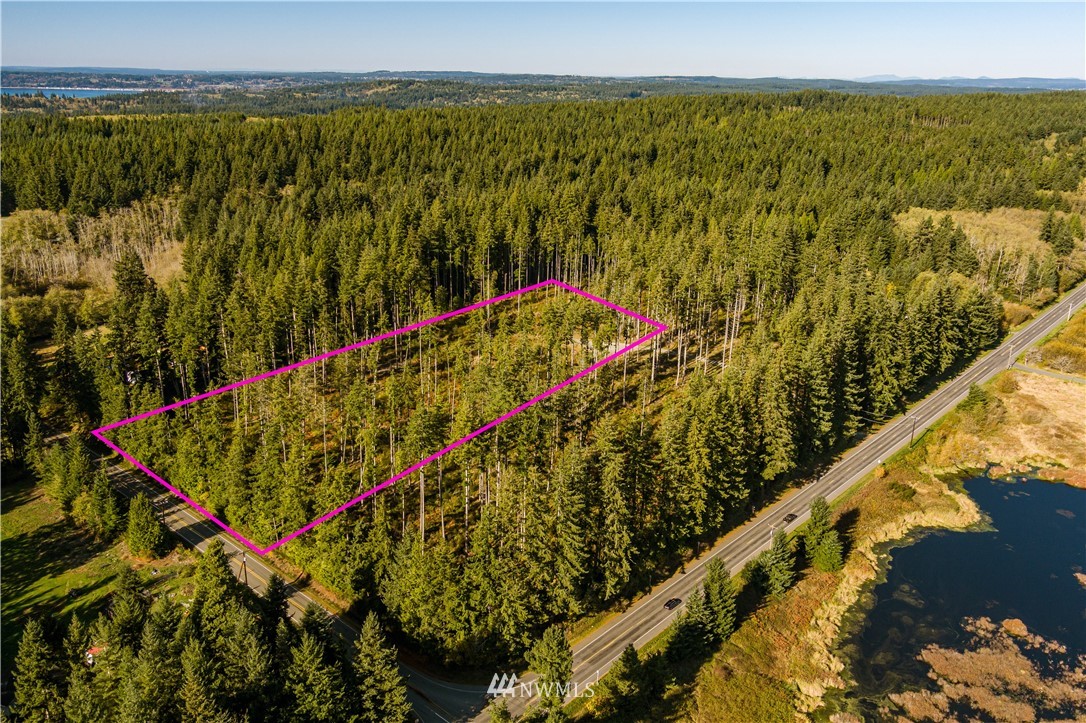 3 Cultus Bay Road Clinton, WA 98236 - Photo 1 of 25 Gallery Image 1