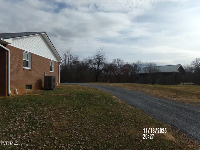 $475,000 | 915 Muddy Creek Road, Piney Flats, TN 37686
