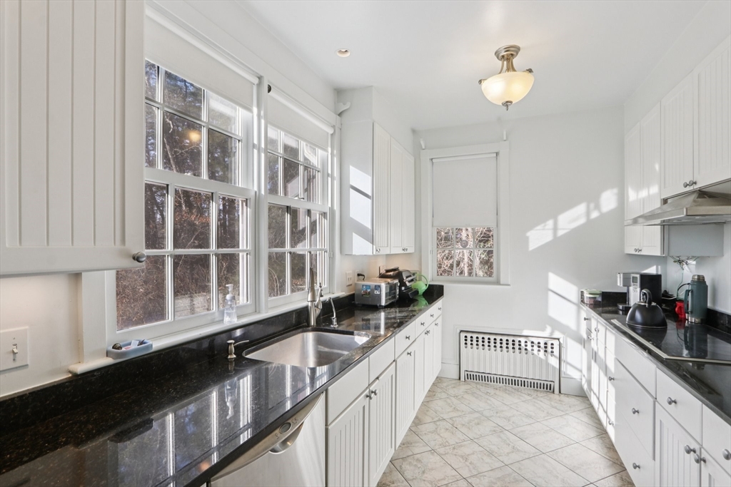 30 Green Lodge Street Canton, MA 02021 - Photo 14 of 41