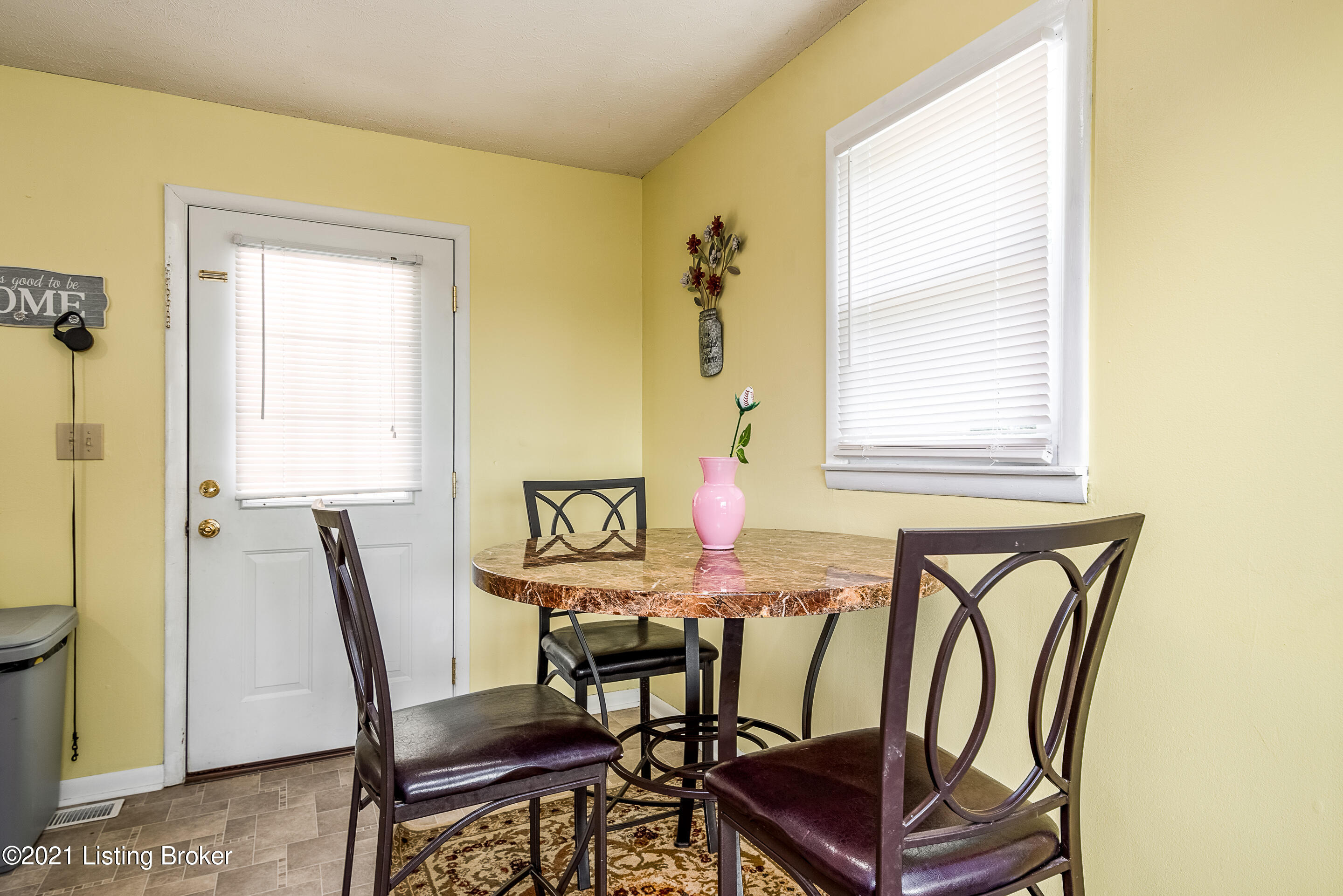 105 Liberty Road Battletown, KY 40104 - Photo 11 of 26 Dining Area