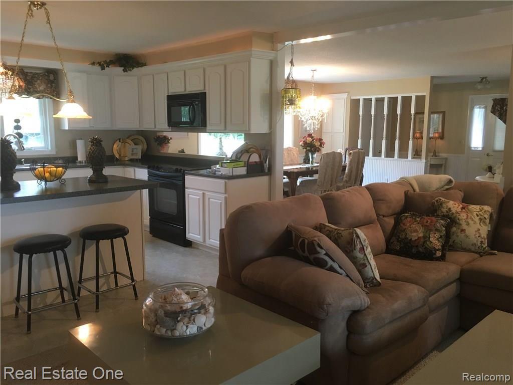 7555 Channel Road Petoskey, MI 49770 - Photo 19 of 42 IMG_0464.JPG