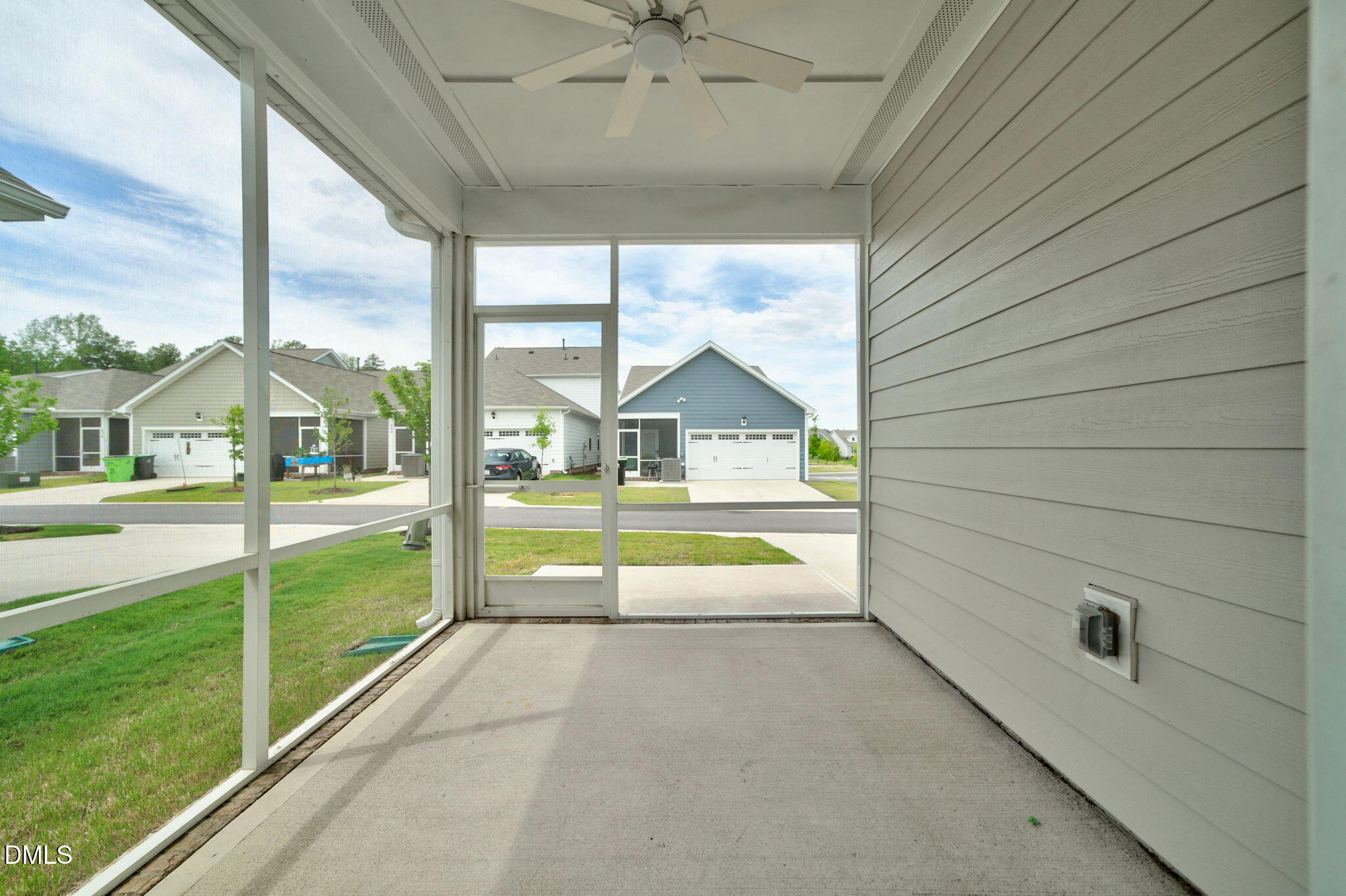 636 Juniper Berry Road Knightdale, NC 27545 - Photo 8 of 42 35-web-or-mls-636 Juniper Berry Rd - 36