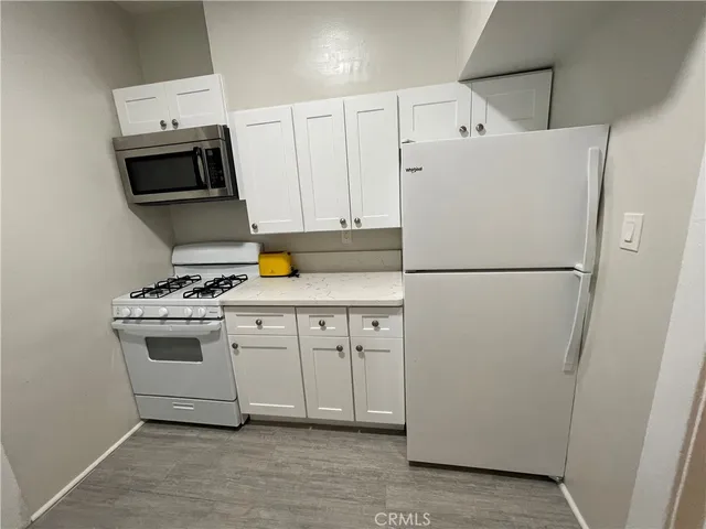 $1,380,000 | 1425 West 18th Street, Unit 4, Los Angeles, CA 90006