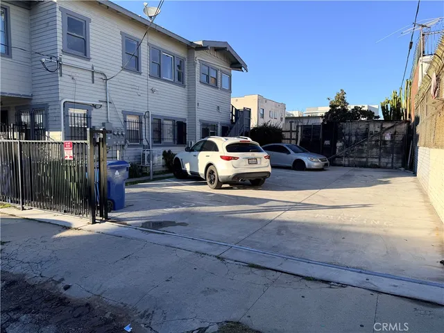 $1,380,000 | 1425 West 18th Street, Unit 4, Los Angeles, CA 90006