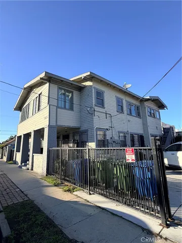 $1,380,000 | 1425 West 18th Street, Unit 4, Los Angeles, CA 90006
