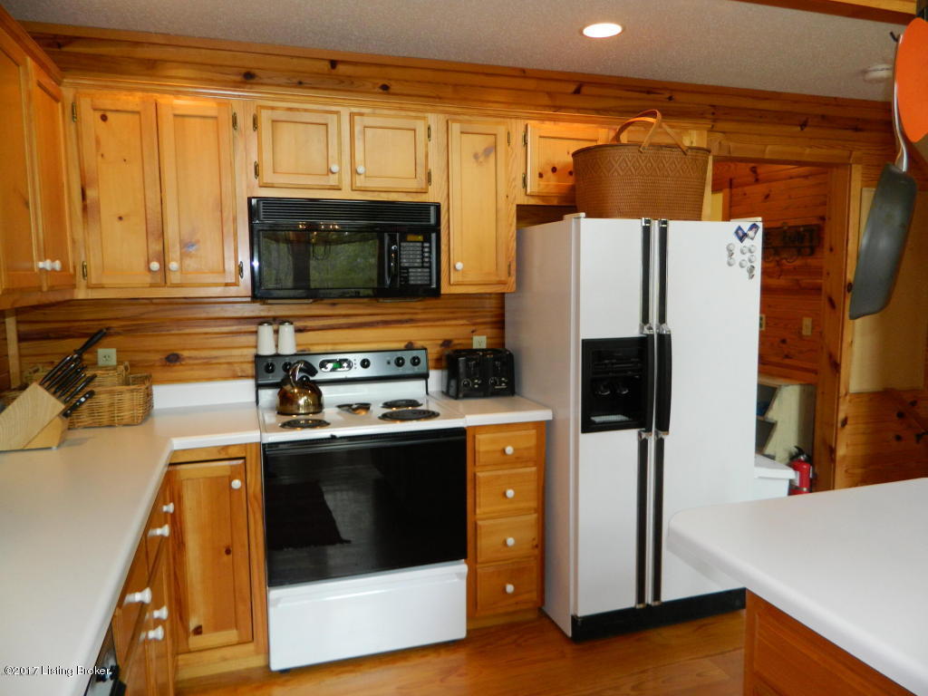 32 Jockey Bend Road Bee Spring, KY 42207 - Photo 9 of 48 9