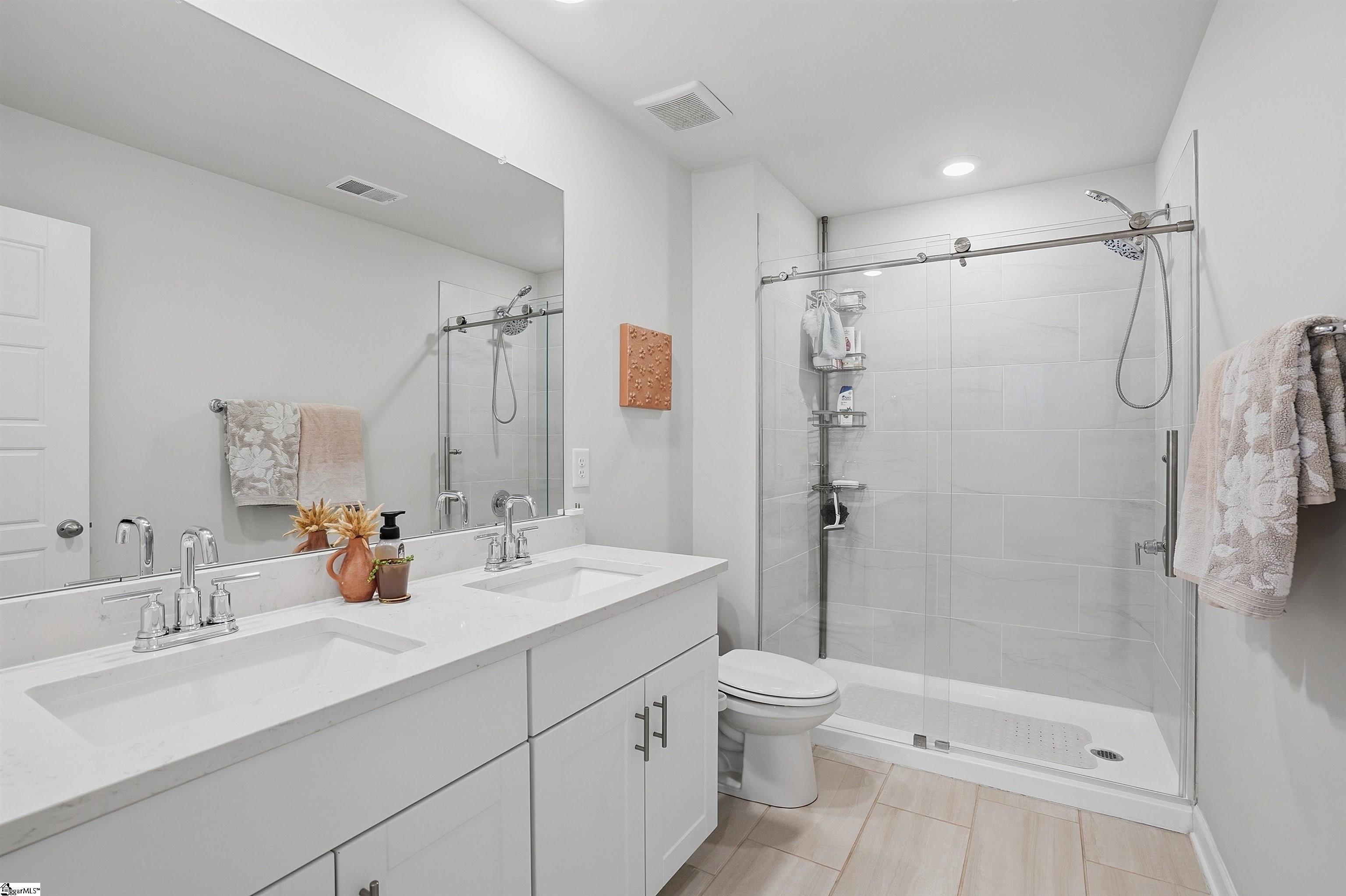 1720 Greenpath Lane Moore, SC 29369 - Photo 11 of 27