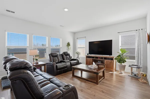 $342,900 | 1720 Greenpath Lane, Moore, SC 29369