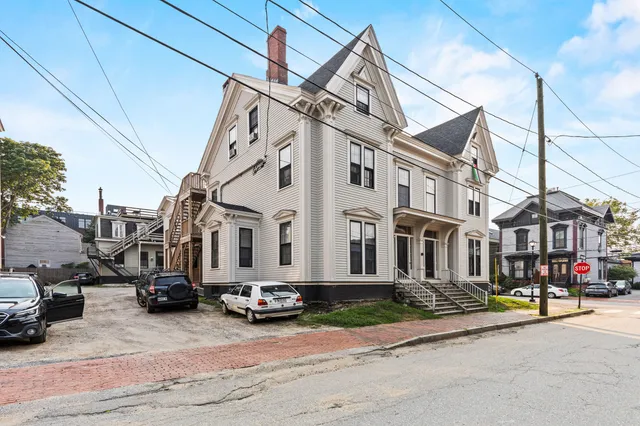 $330,000 | 126 Winter Street, Unit 1, Portland, ME 04102