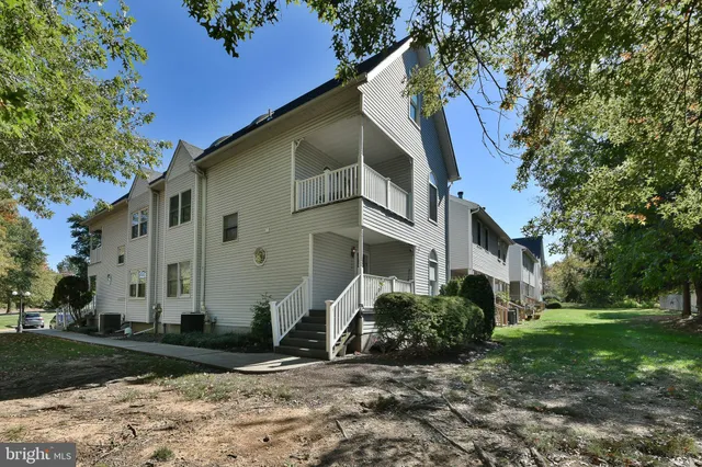 $350,000 | 100 Victoria Drive, Montgomeryville, PA 19446