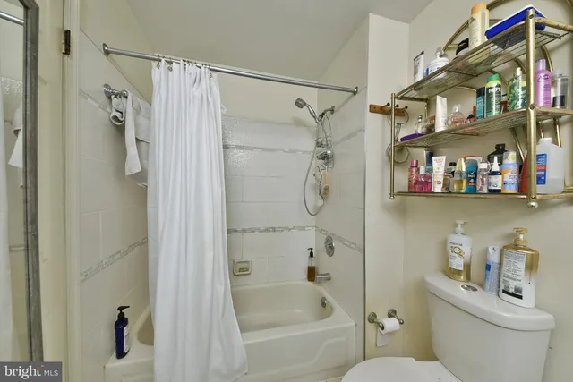 $350,000 | 100 Victoria Drive, Montgomeryville, PA 19446