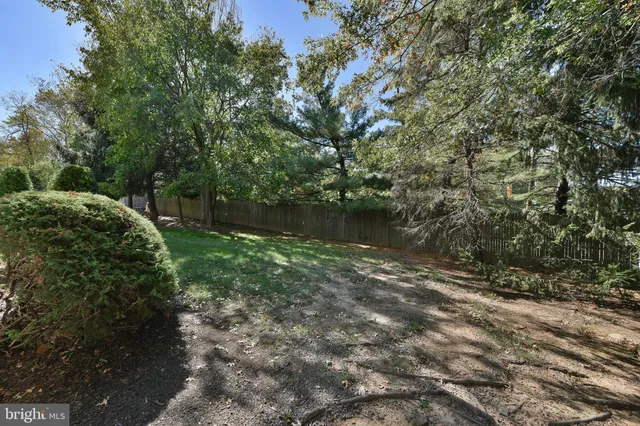 $350,000 | 100 Victoria Drive, Montgomeryville, PA 19446