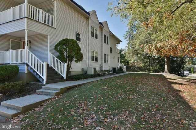 $350,000 | 100 Victoria Drive, Montgomeryville, PA 19446