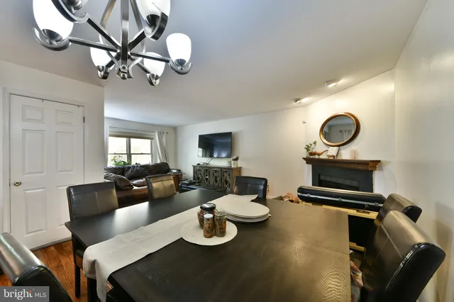 $350,000 | 100 Victoria Drive, Montgomeryville, PA 19446