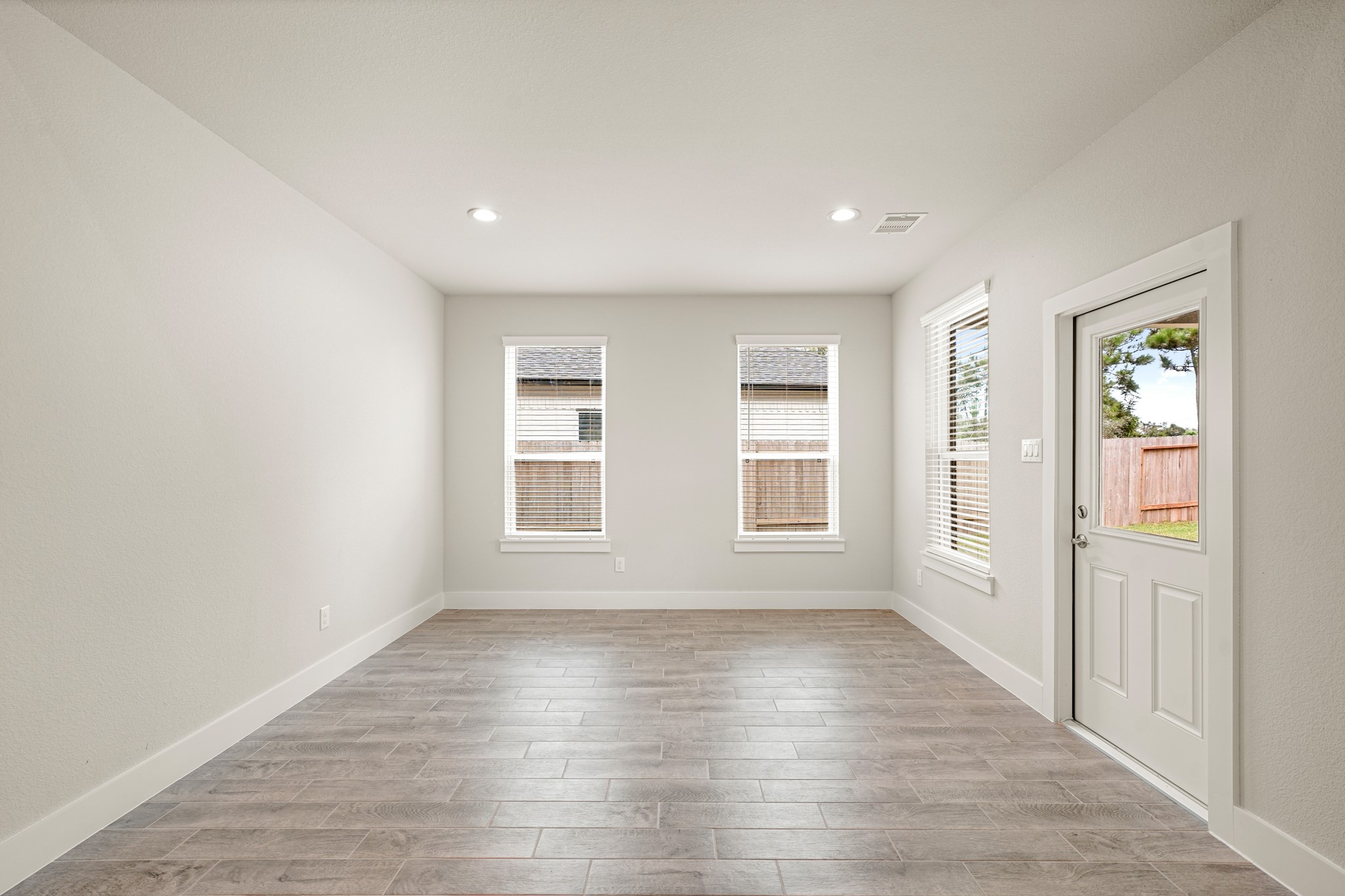 2025 Atlas Cedar Drive Conroe, TX 77301 - Photo 7 of 33