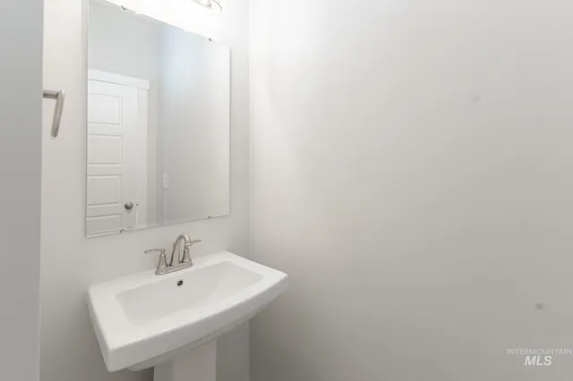 $549,990 | 1077 Woods Bog Avenue, Middleton, ID 83644