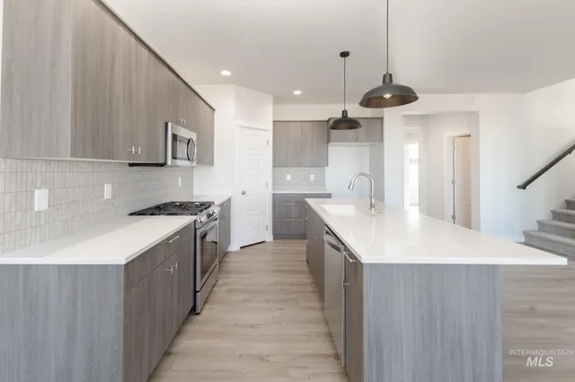 $549,990 | 1077 Woods Bog Avenue, Middleton, ID 83644