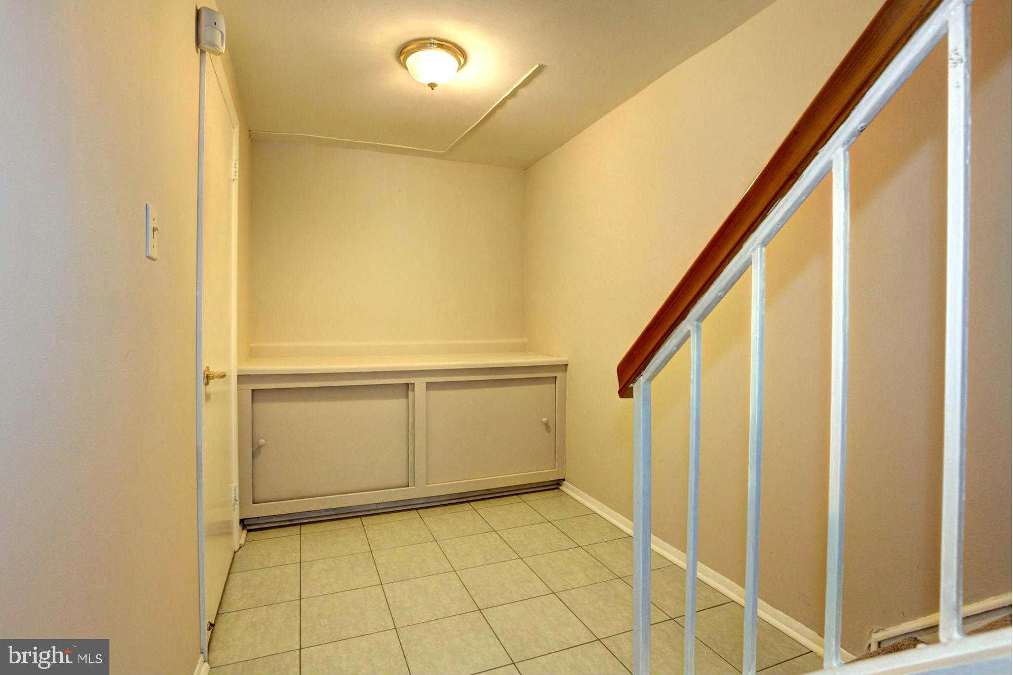8933 Centerway Road Gaithersburg, MD 20879 - Photo 24 of 29 a view of entryway