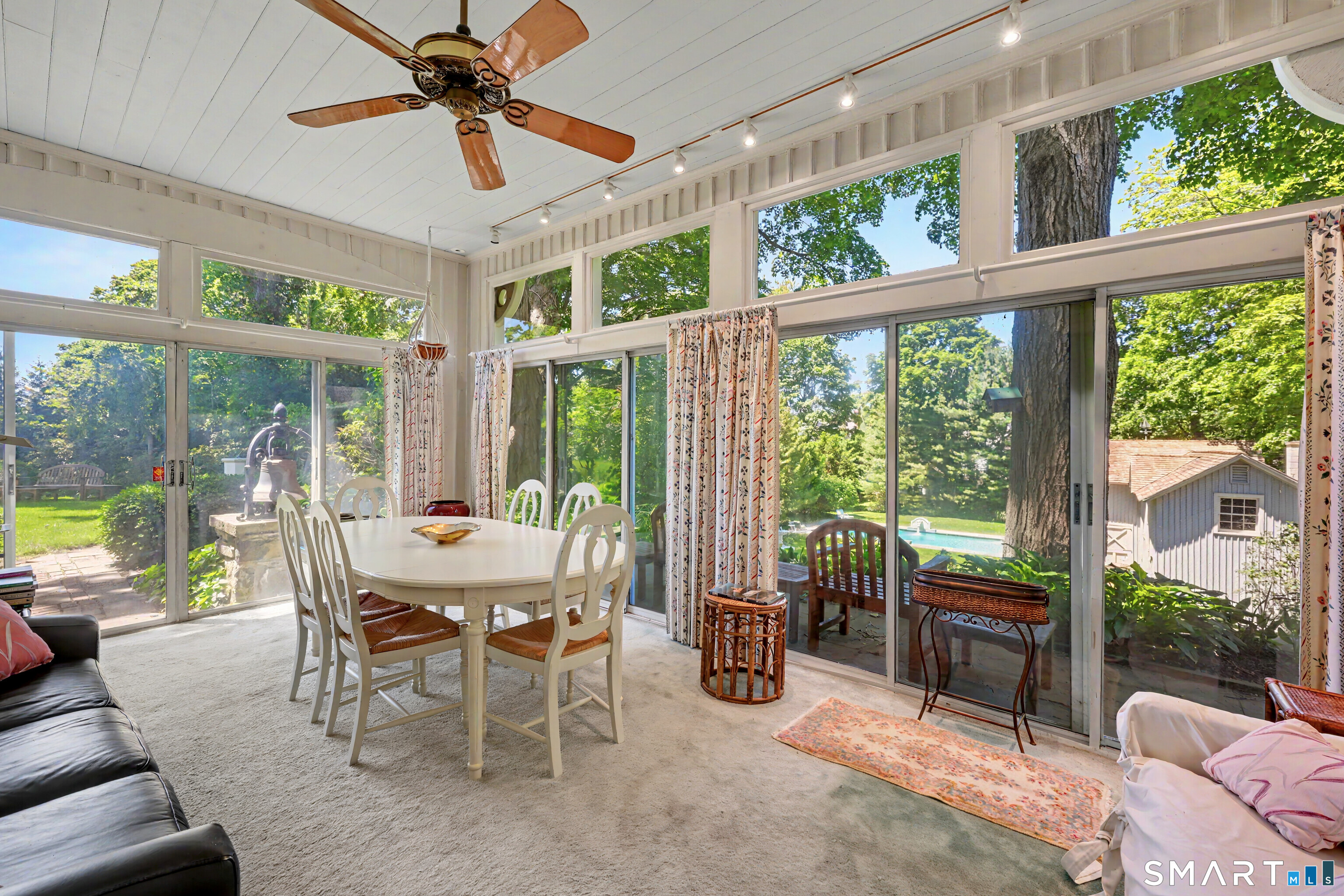 406 Harbor Road Fairfield, CT 06890 - Photo 17 of 38