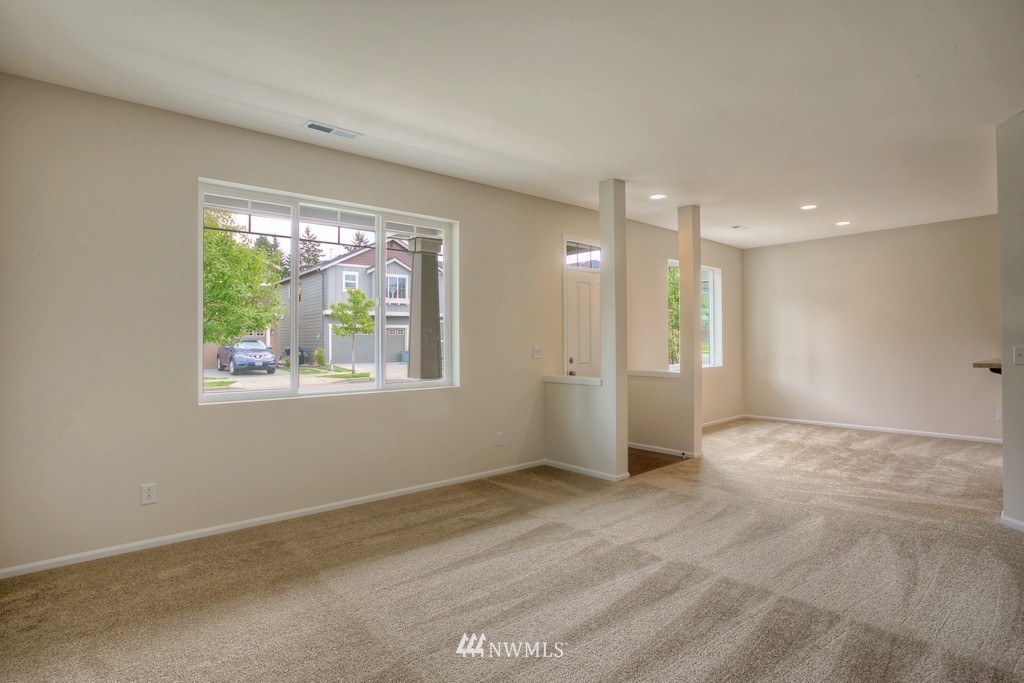 4734 Court R, Unit 2702 Tacoma, WA 98404 - Photo 5 of 14