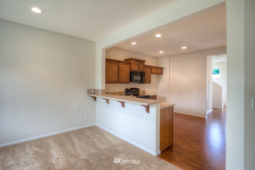 4734 Court R, Unit 2702 Tacoma, WA 98404 - Photo 6 of 14