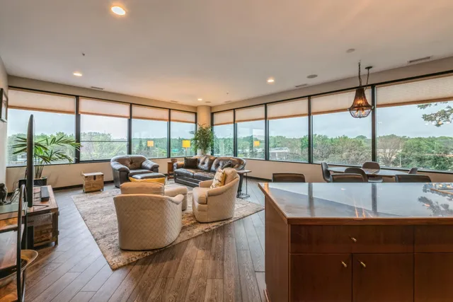 $319,000 | 5601 Smetana Drive, Unit 313, Hopkins, MN 55343