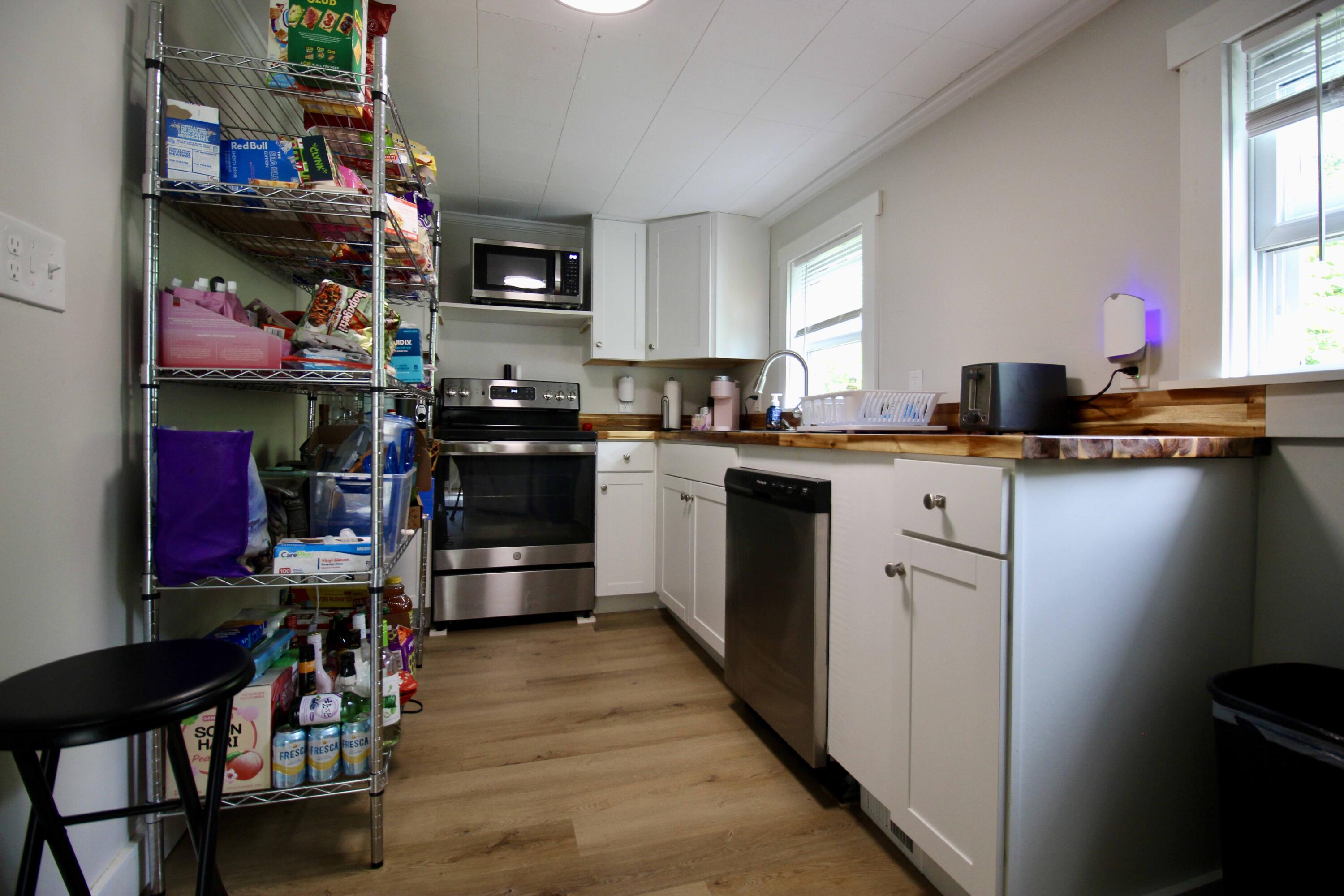 255 Sabattus Street Lewiston, ME 04240 - Photo 11 of 40 IMG_8282