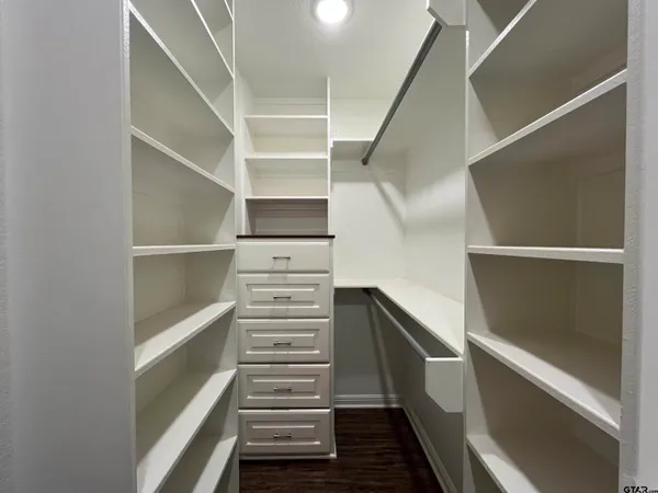 a view of walk in closet
