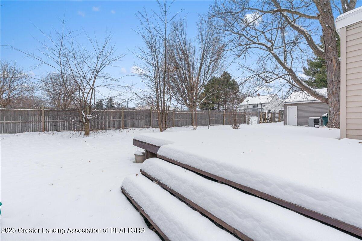 5620 Kaynorth Road Lansing, MI 48911 - Photo 20 of 25 07-Media Jett - 07