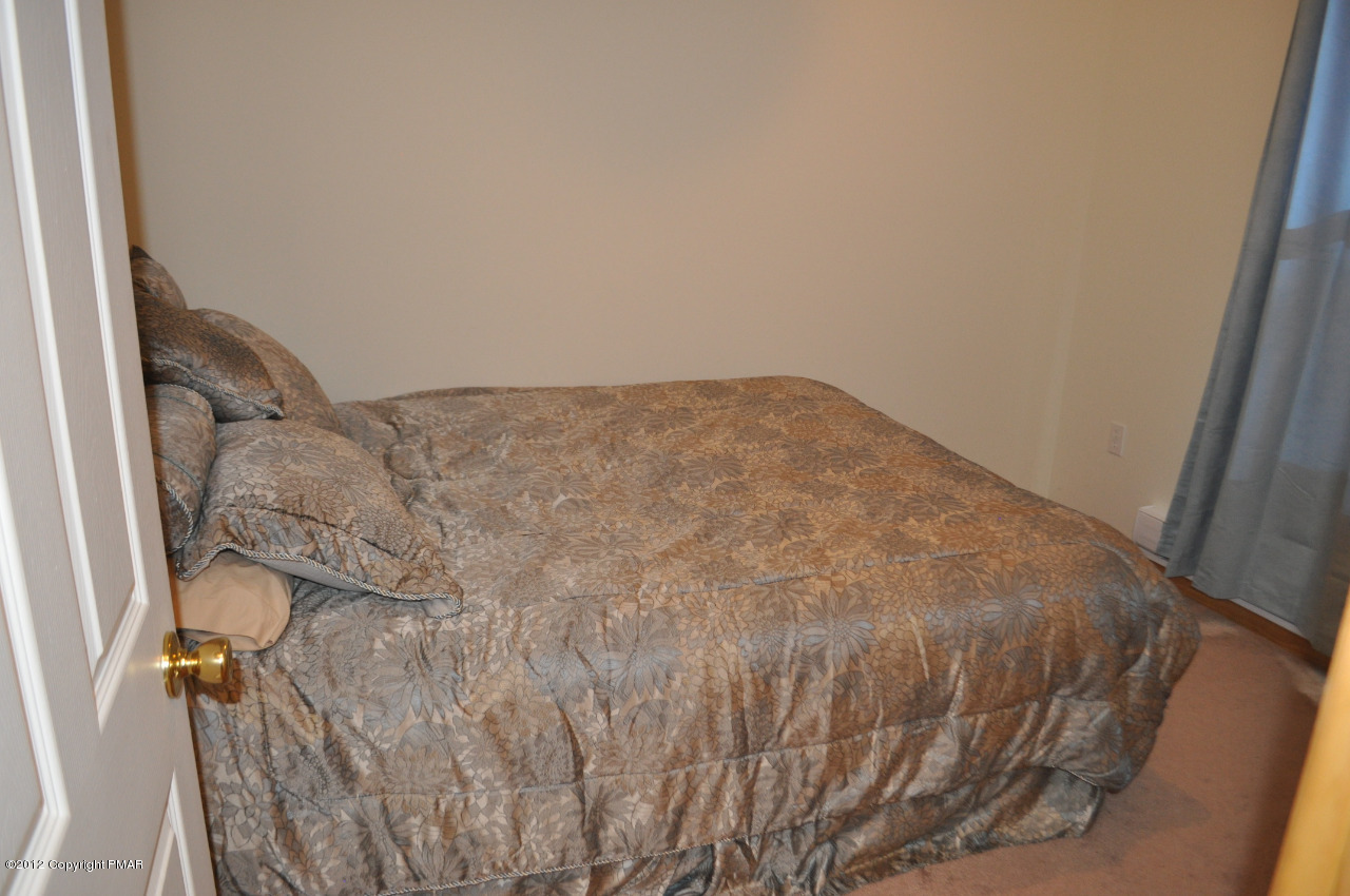 17 Trail Ridge Road Albrightsville, PA 18210 - Photo 8 of 23 Bedroom 2