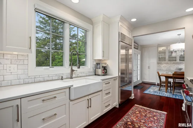 $895,000 | 4407 North Grandview Drive, Peoria Heights, IL 61616