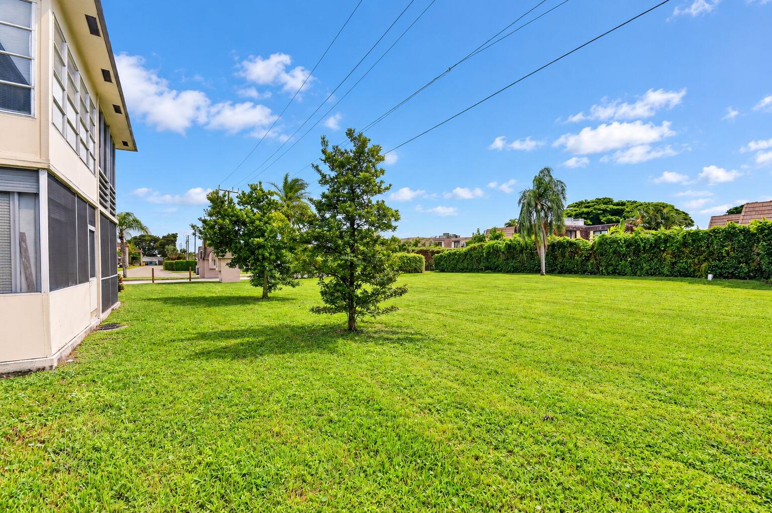 500 Davis Road, Unit 25 Palm Springs, FL 33461 - Photo 31 of 32 32-web-or-mls-Sunny Canal-Side Home, Veh