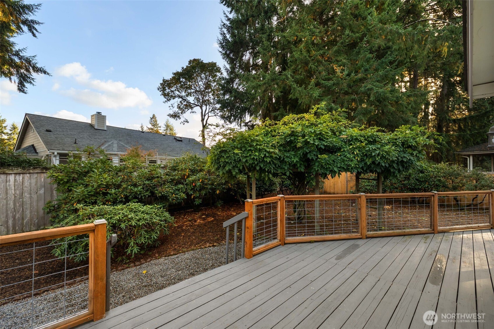 9220 78th Street Southwest Lakewood, WA 98498 - Photo 27 of 40 a view of deck with wooden floor and fence