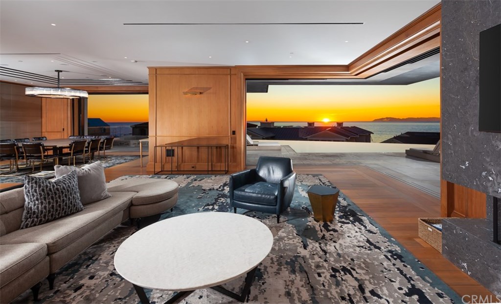 9 Oceanfront Lane Dana Point, CA 92629 - Photo 19 of 61